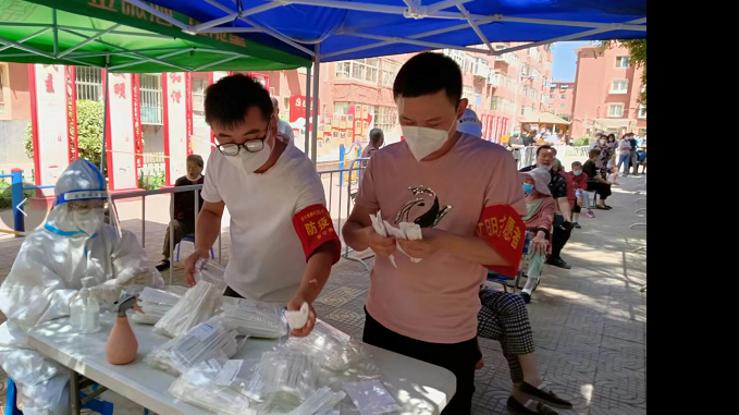 志愿者風(fēng)采:“特殊戰(zhàn)場(chǎng)”的“特殊身影”