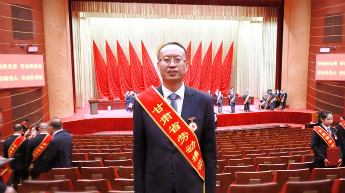 讓奮斗成為青春底色，為隴原水利繪就藍(lán)圖 | 記甘肅省勞動(dòng)模范李長春